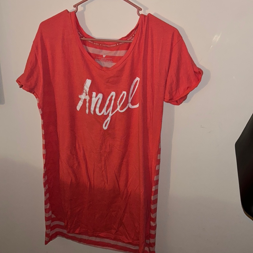 Sleep shirt. Size L